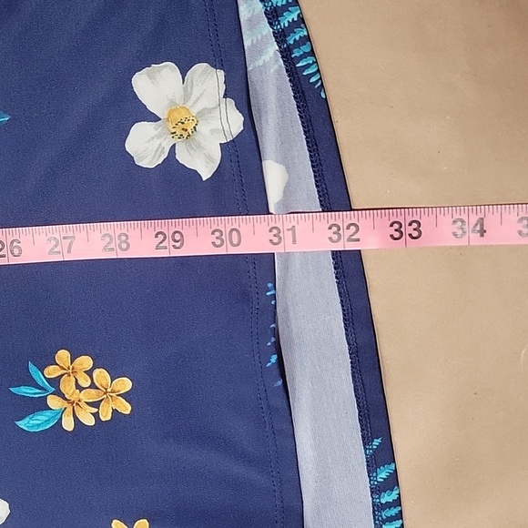 Express Vibrant Blue and Orange Shorts - Picture 13 of 16